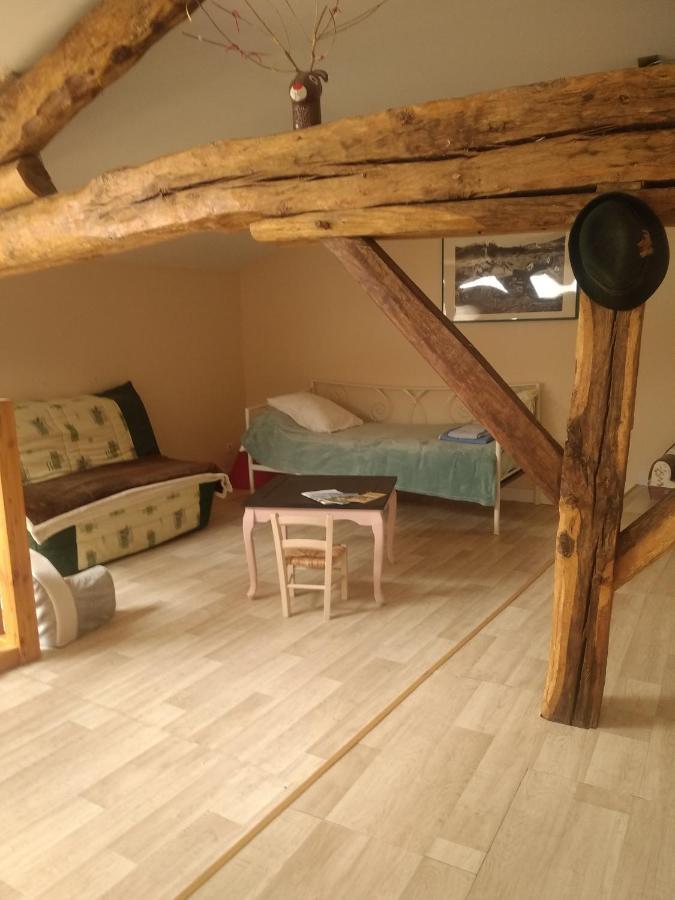 Maison De Campagne A La Ferme Pillac ภายนอก รูปภาพ